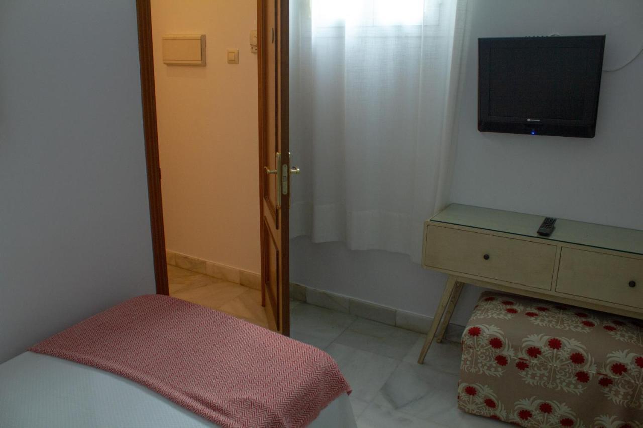 Chambre Simple - Rez-de-Chaussée
