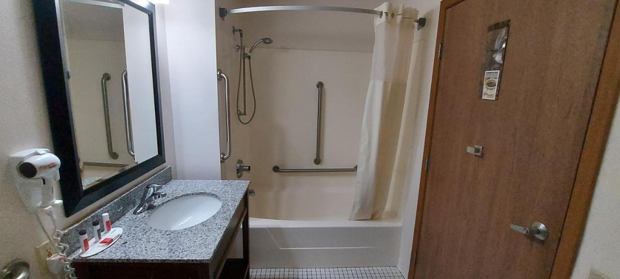 Queen Room Disability Access