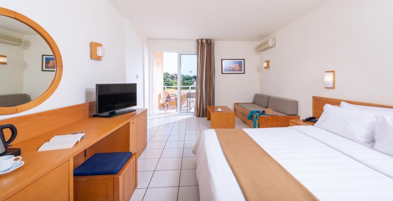 Economy Room Land View