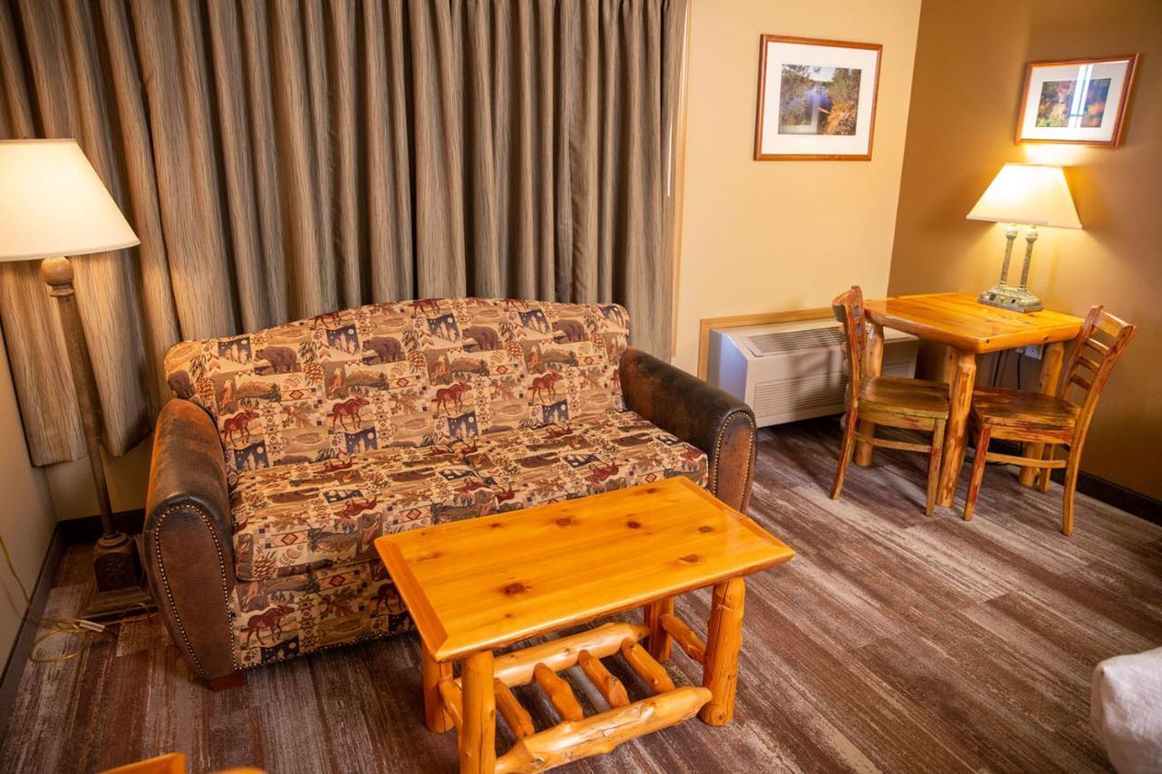 Standard King Room