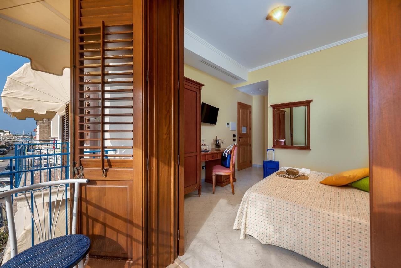 Double or Twin Room Balcony