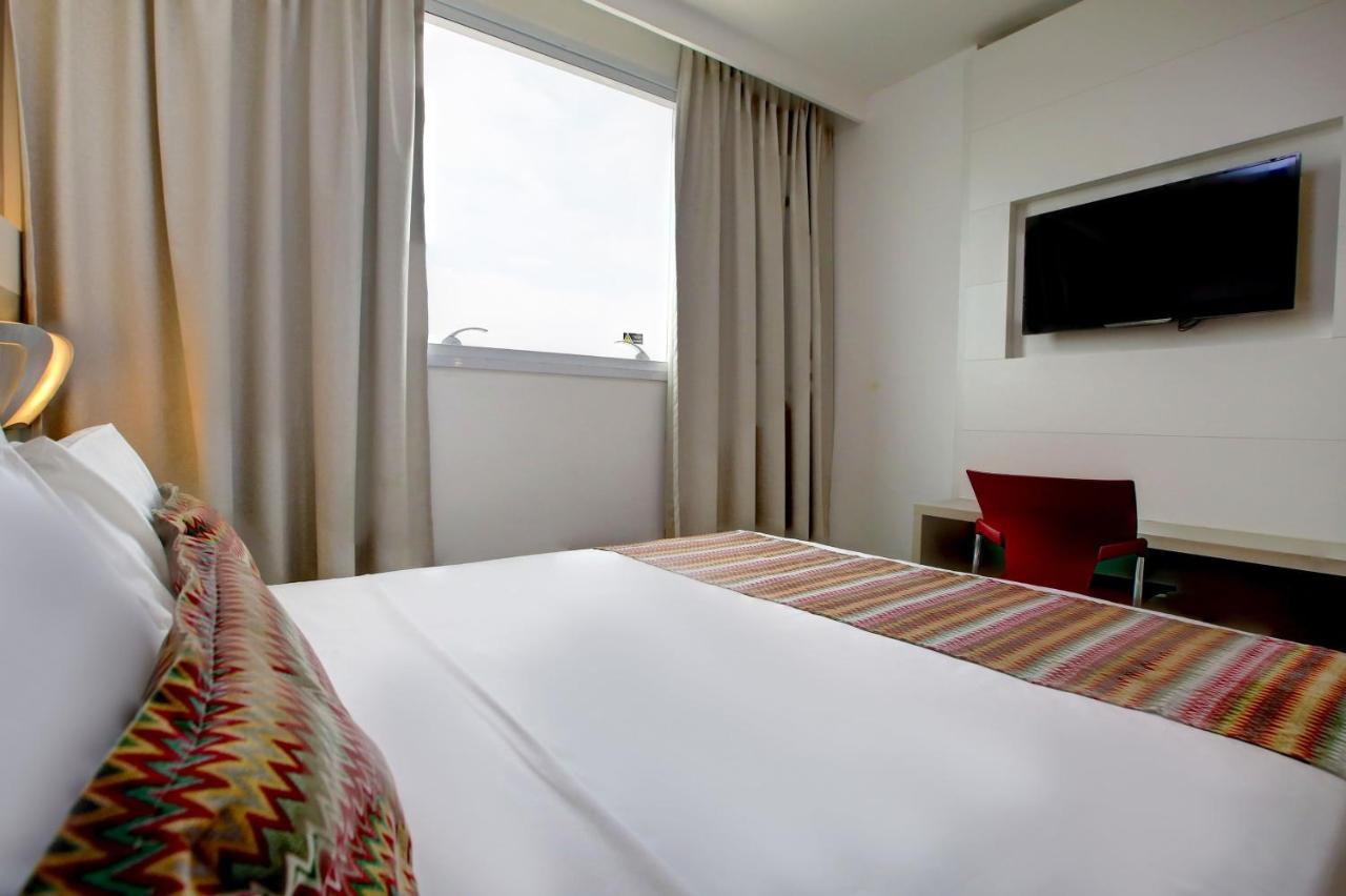 Quarto Duplo Standard