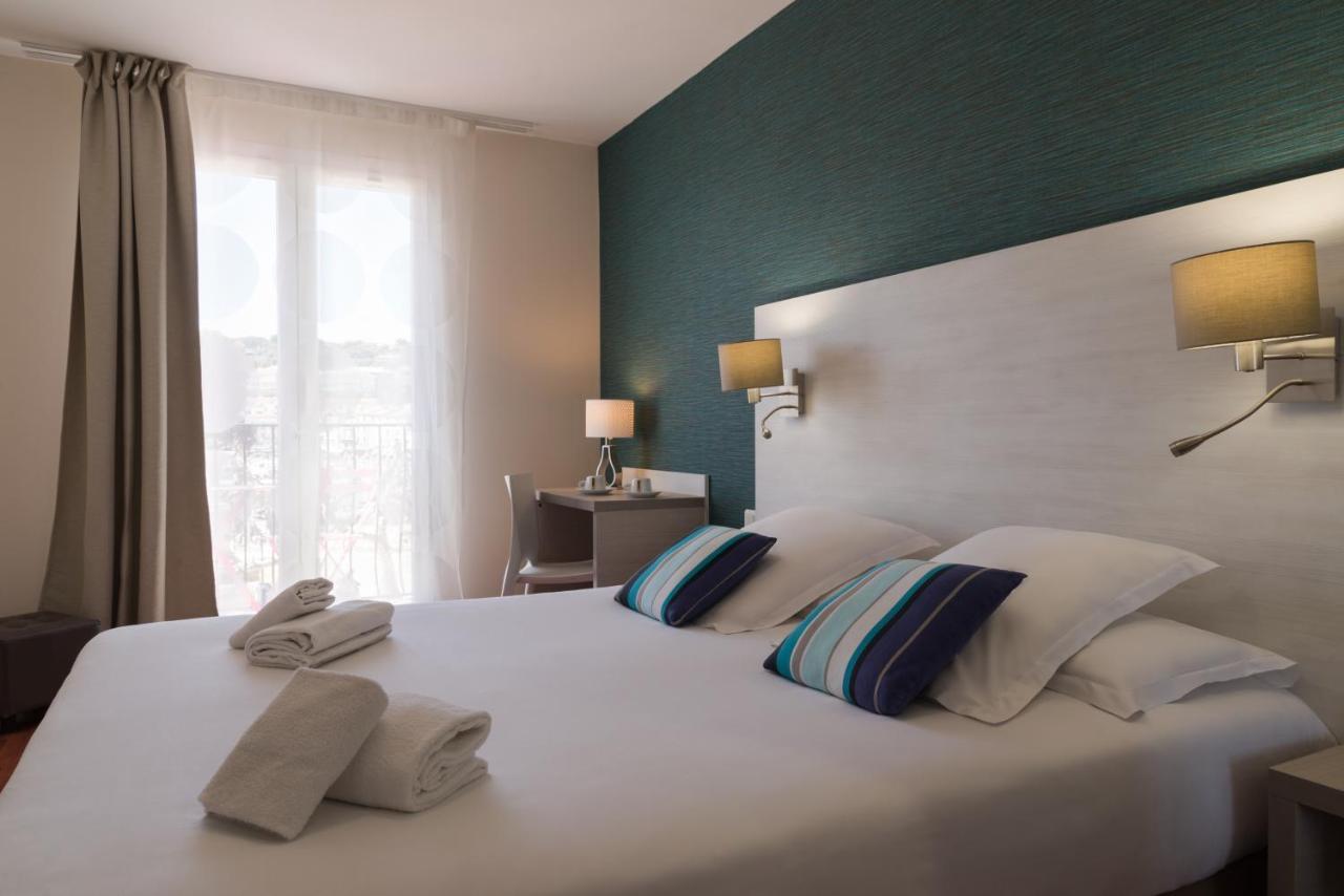 Superior Room Sea or Harbour View