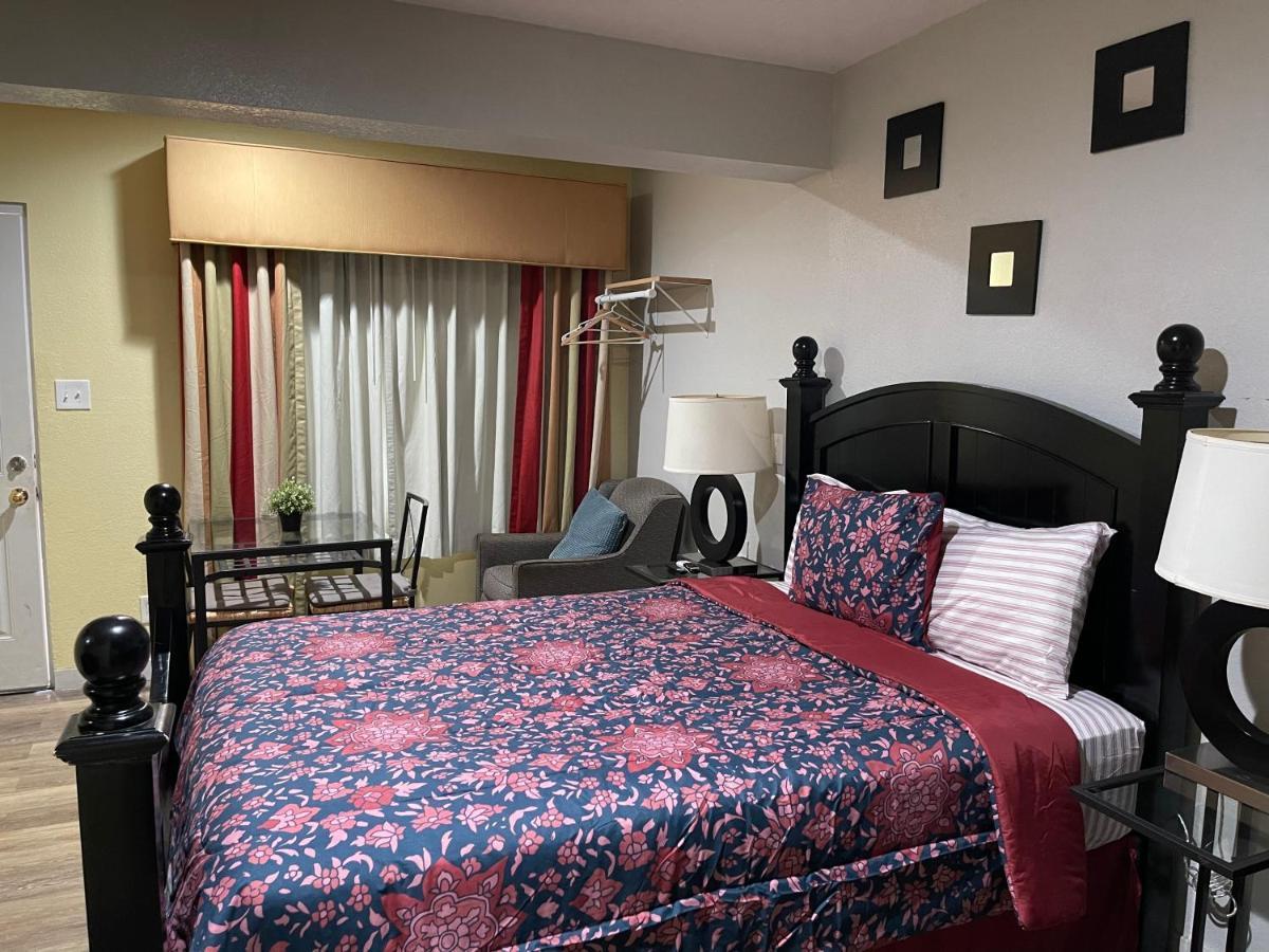 Queen Suite