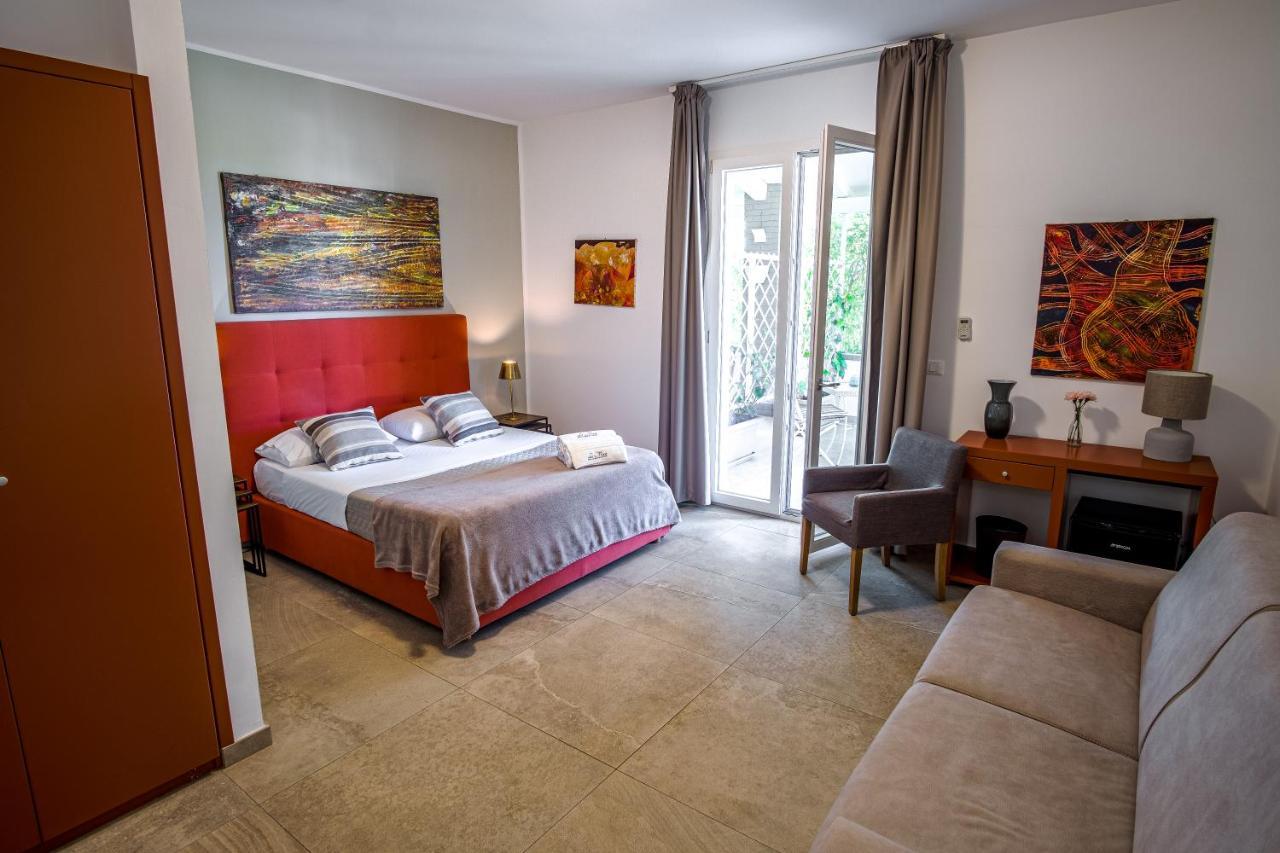 Deluxe Double Room Balcony