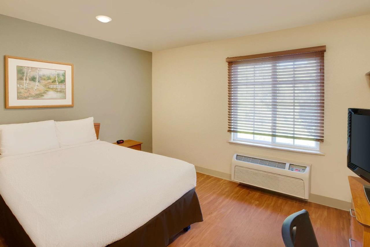 2 Full Beds | Smoking, Kitchen