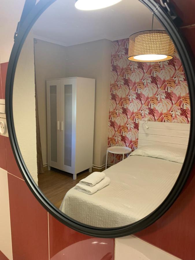 Habitación Estándar con baño compartido - 2 camas