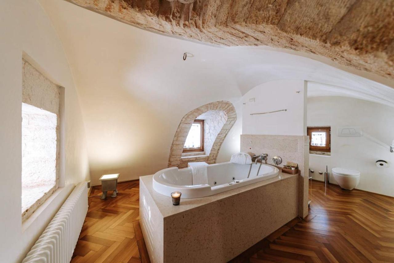 Suite Spa Bath