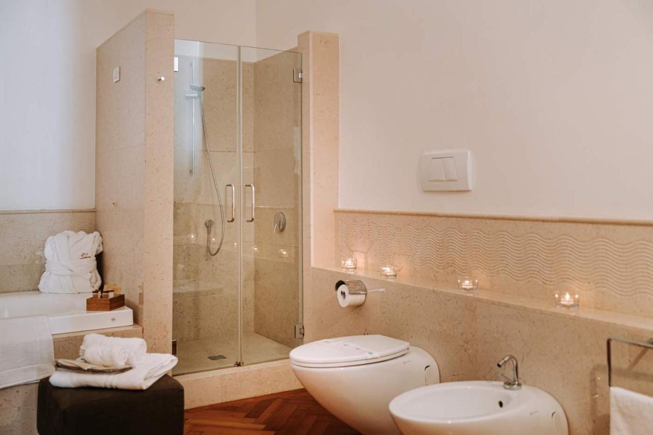 Deluxe Double or Twin Room Spa Bath