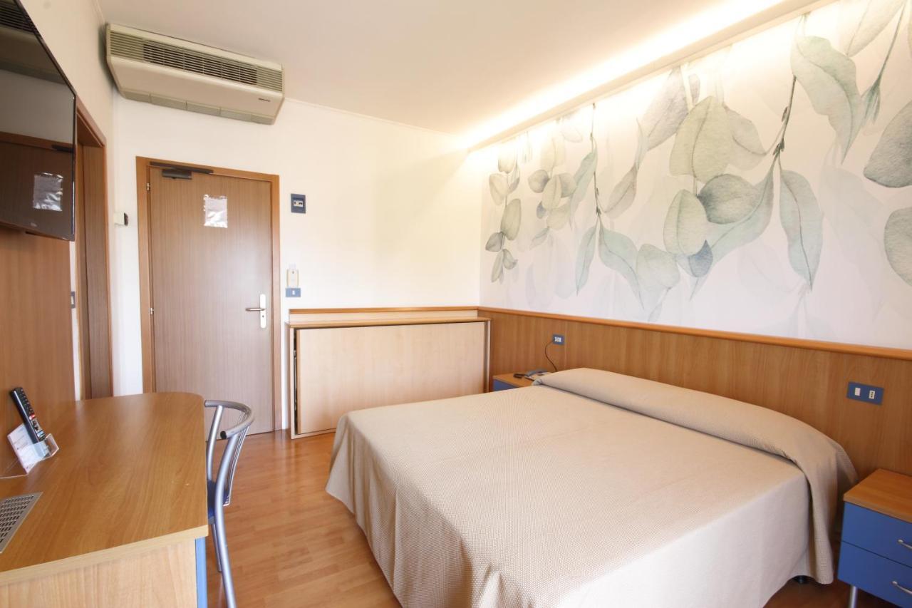 Double or Twin Room Balcony