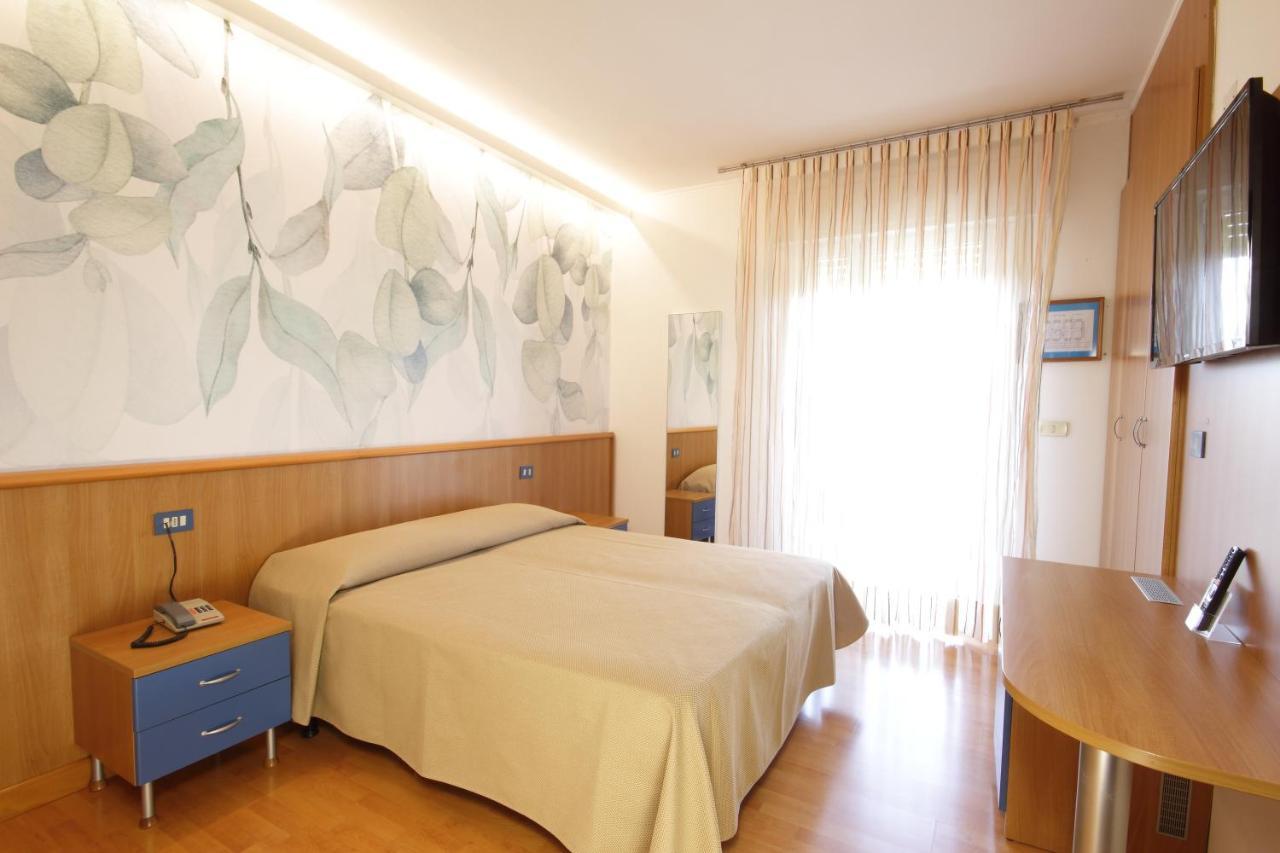 Double or Twin Room Balcony