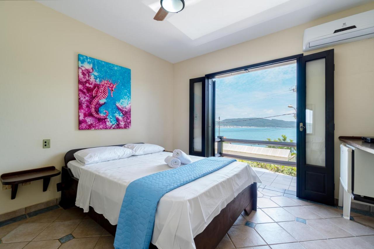 Deluxe Suite Sea View