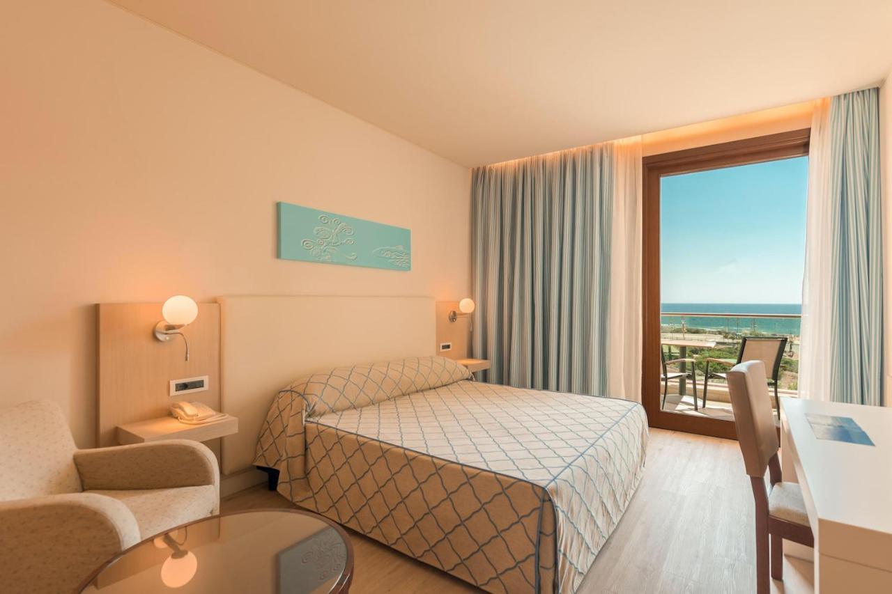 Tweepersoonskamer met Balkon en Uitzicht op Zee