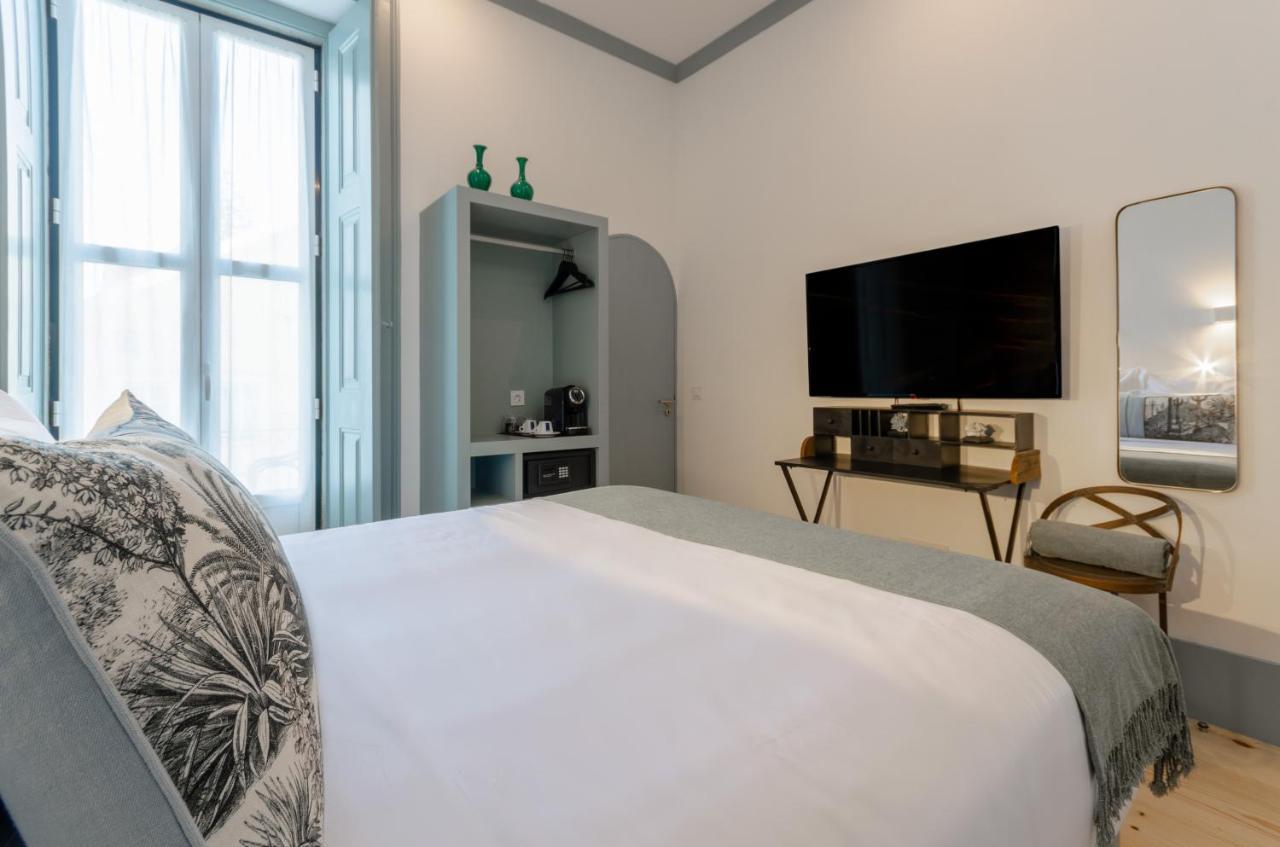 Chambre Supérieure avec Balcon et Vue sur la Ville