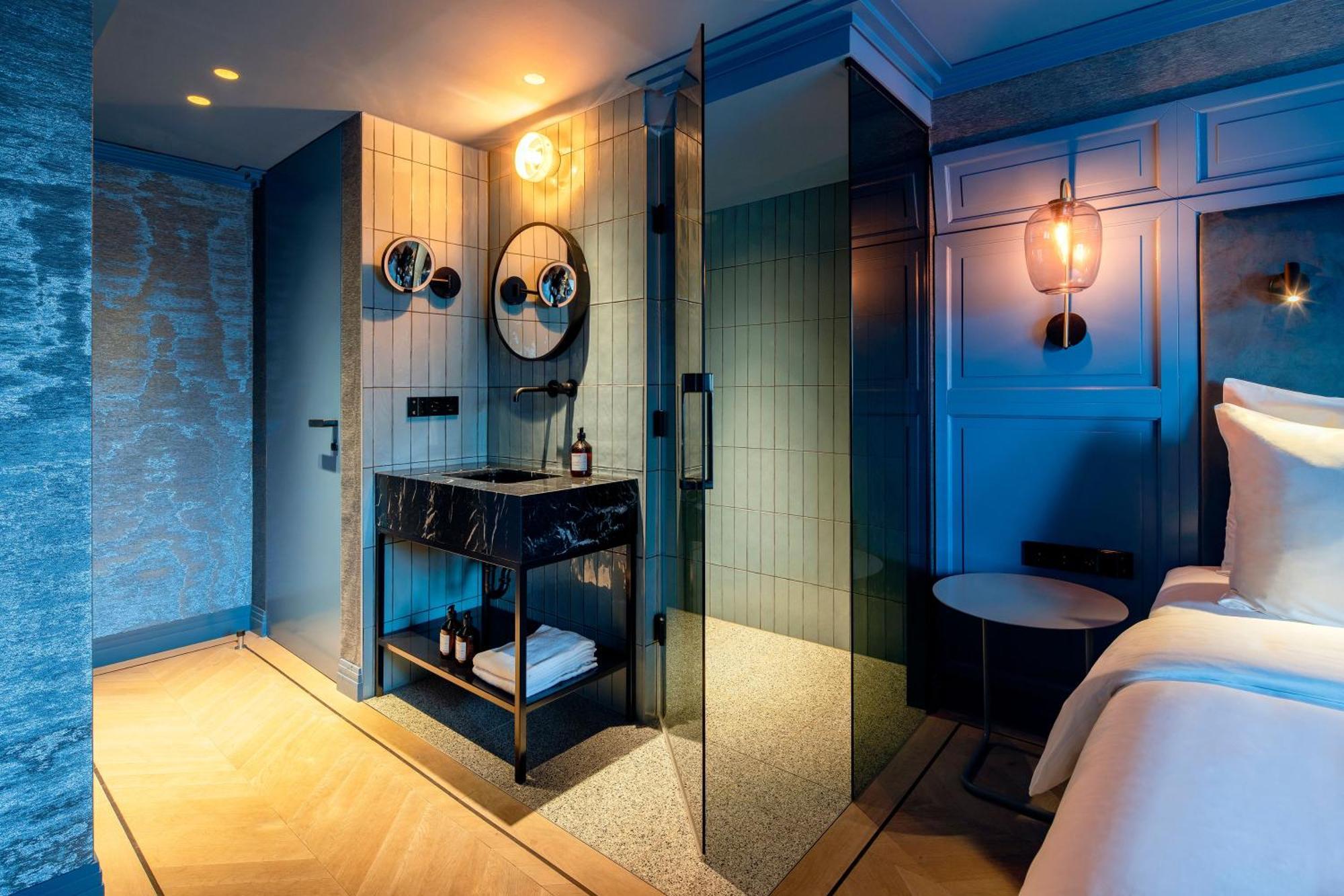 Standard Double or Queen Room
