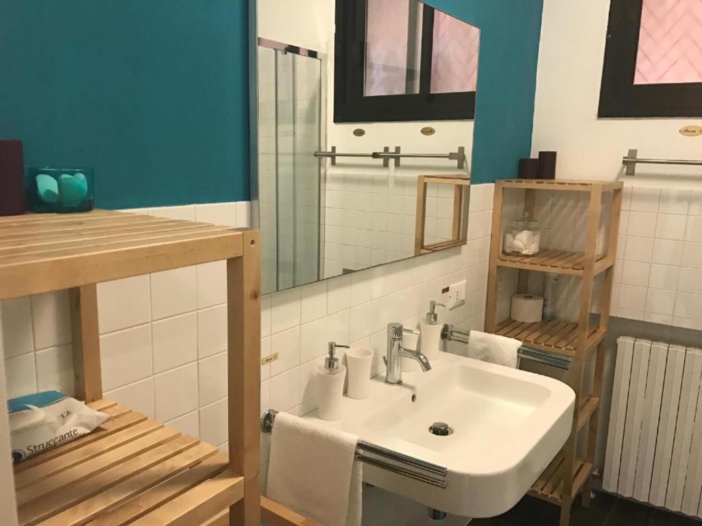 Large Double Room Private External Bathroom
