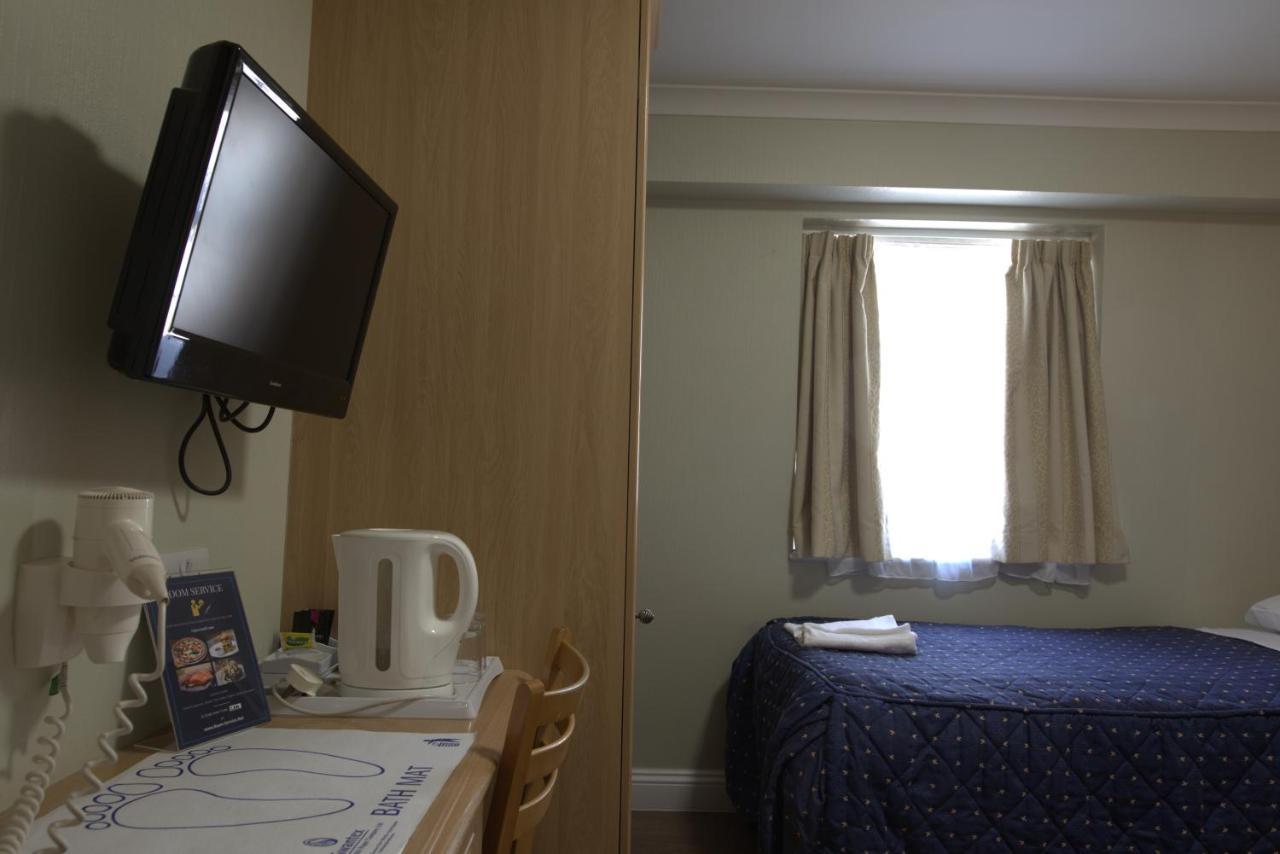 Double Room Private Bathroom