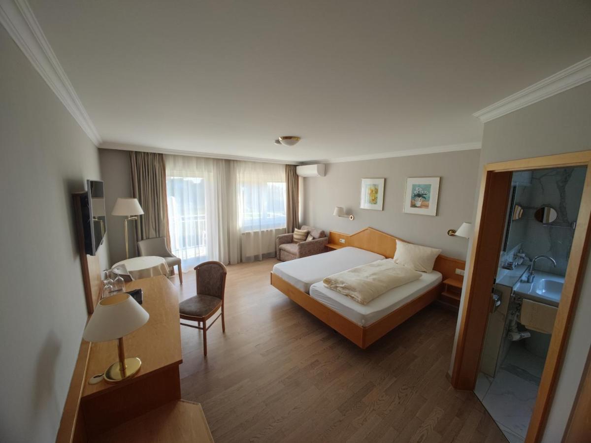 Double Room Lake View