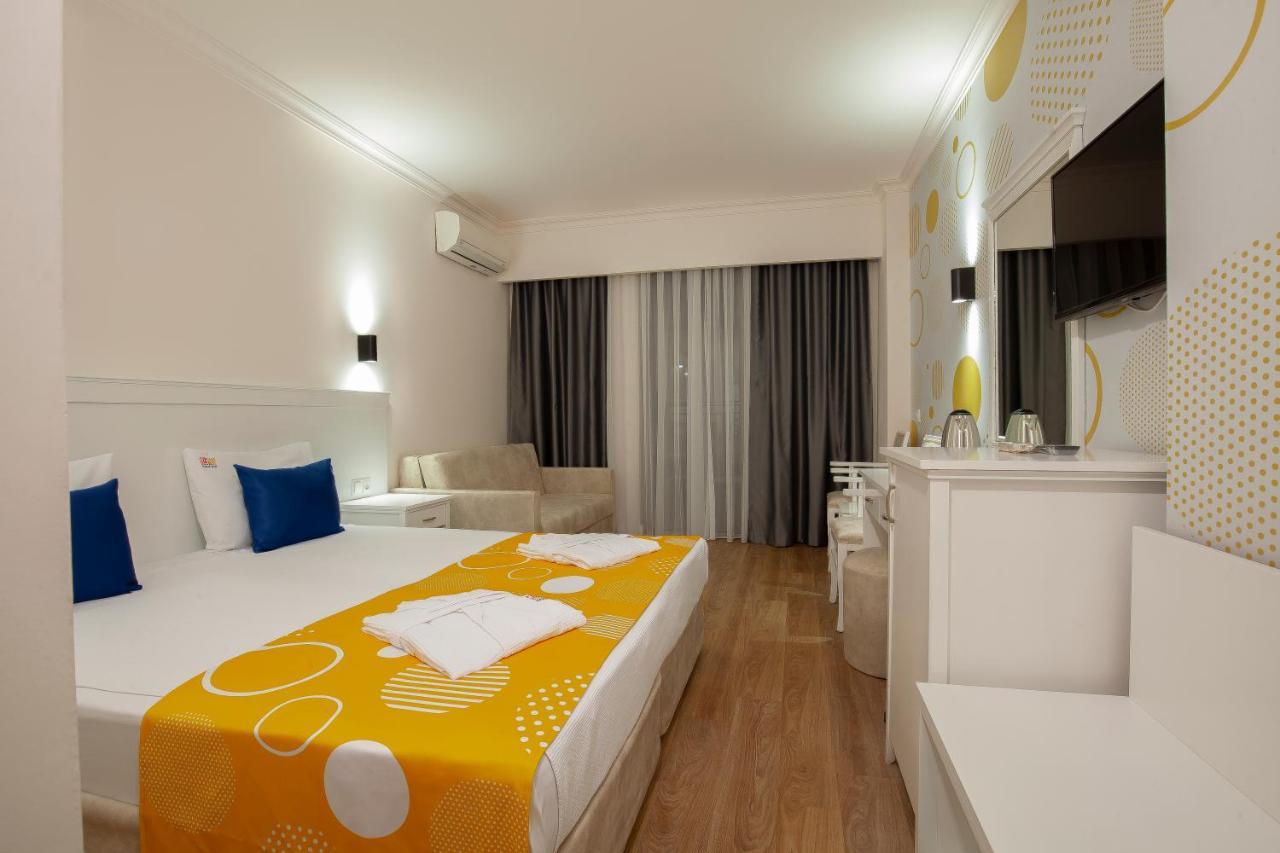 Double Room,1556250421:JPEG