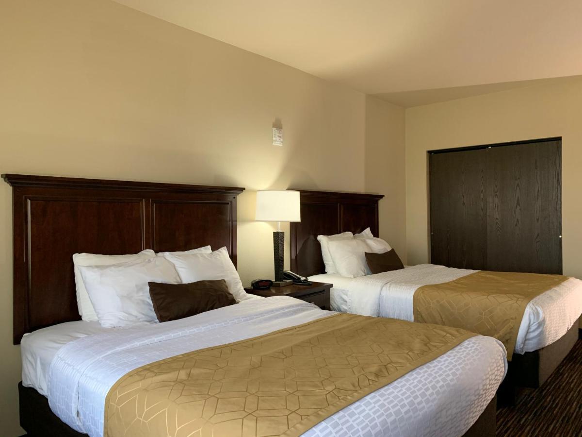 2 Queen Beds-roll Shower-non-smoking