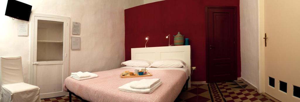Double or Twin Room Private Bathroom