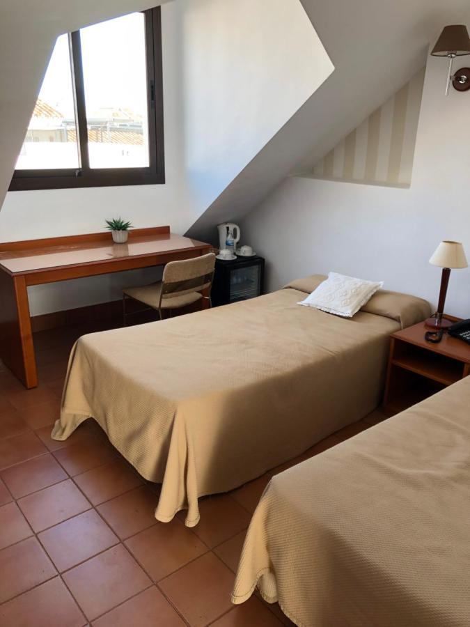 Single Room Private Bathroom