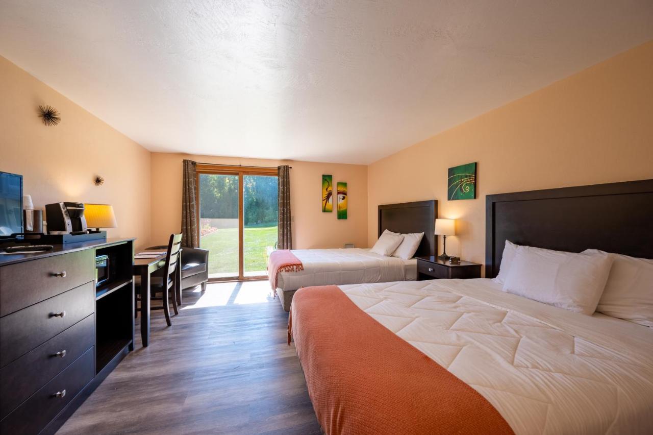 Queen Room