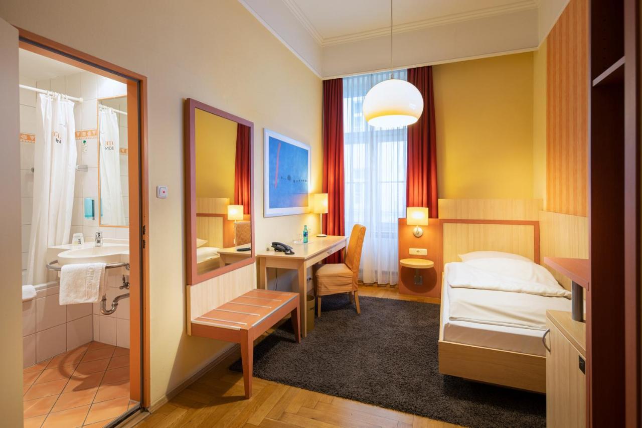 Economy Single Room