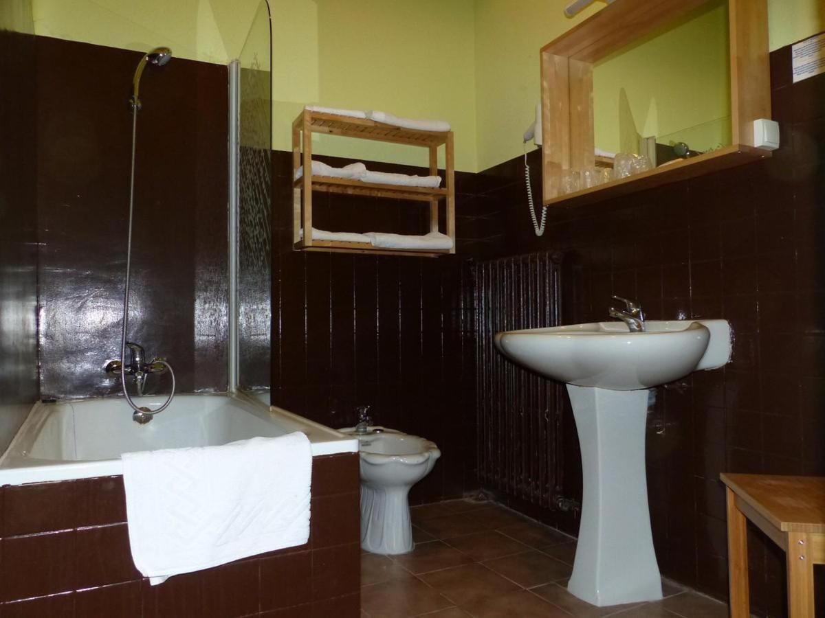 Triple Room Private Bathroom