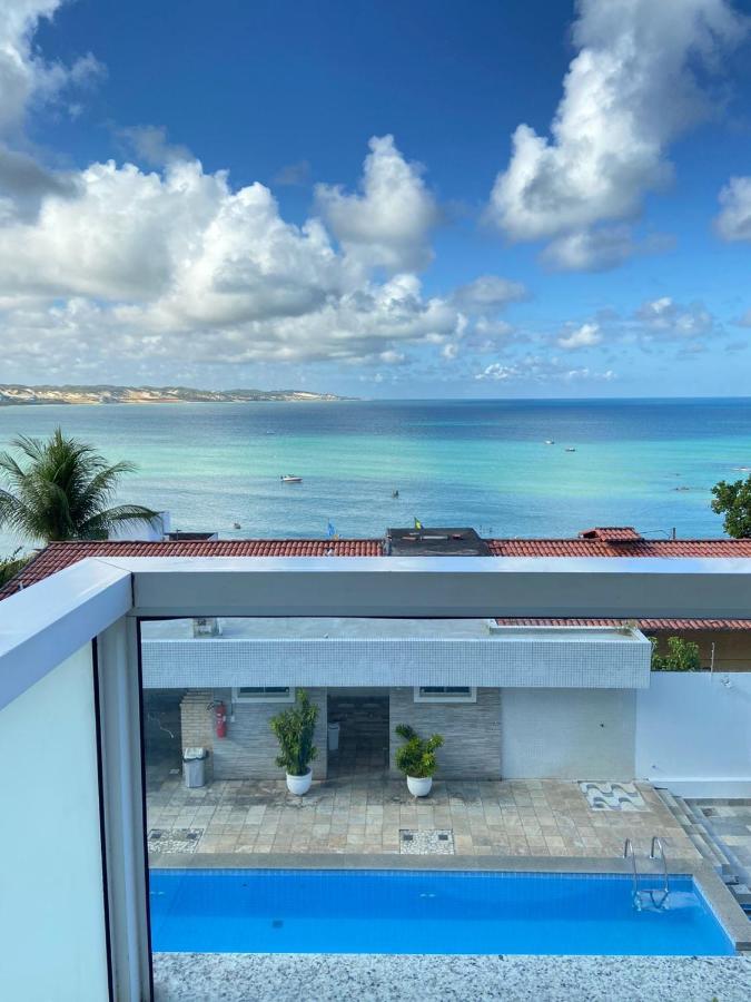 One-Bedroom Apartment Sea View