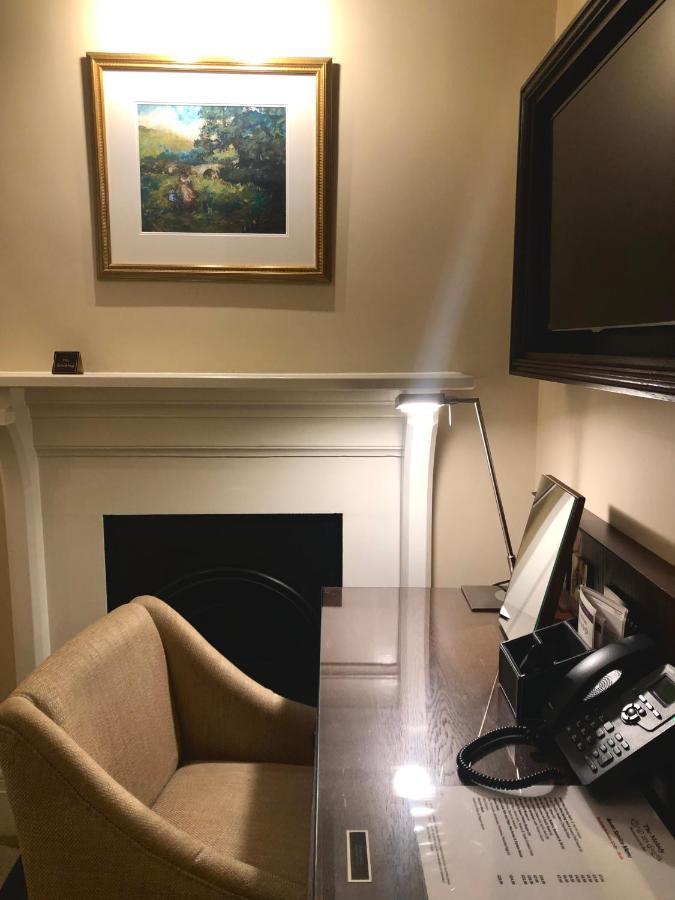 Classic Single Room
