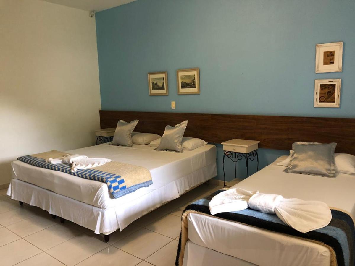 Quarto Família com Vista para o Jardim