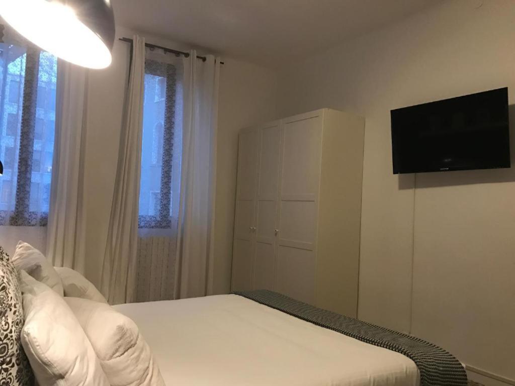 Double Room Private External Bathroom