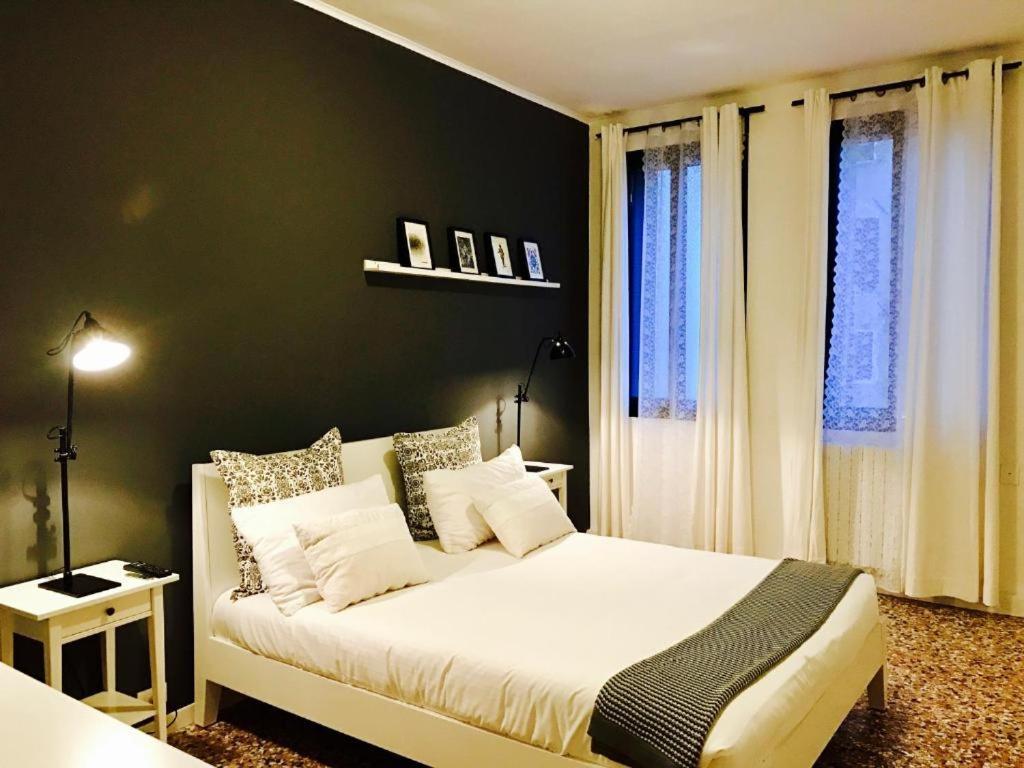 Double Room Private External Bathroom