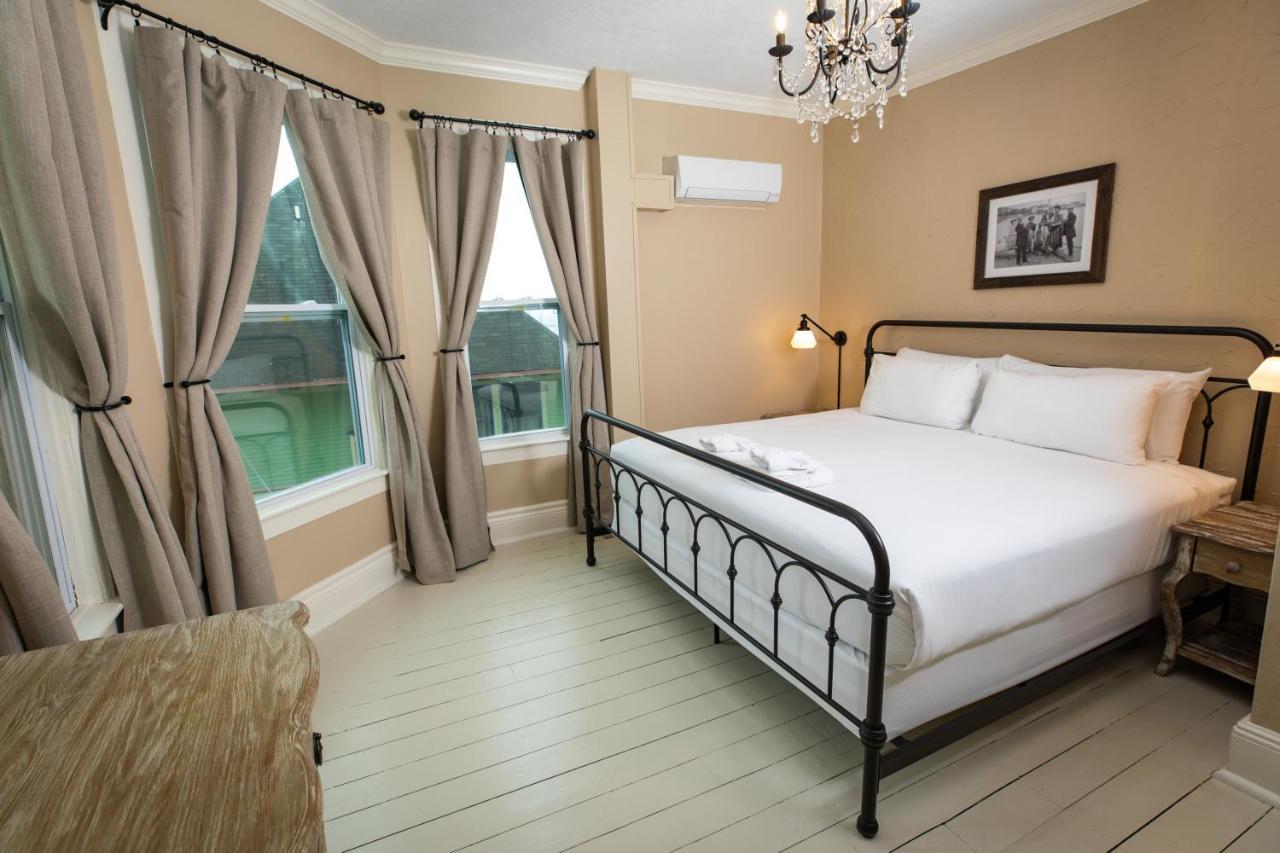 King Room Lake View