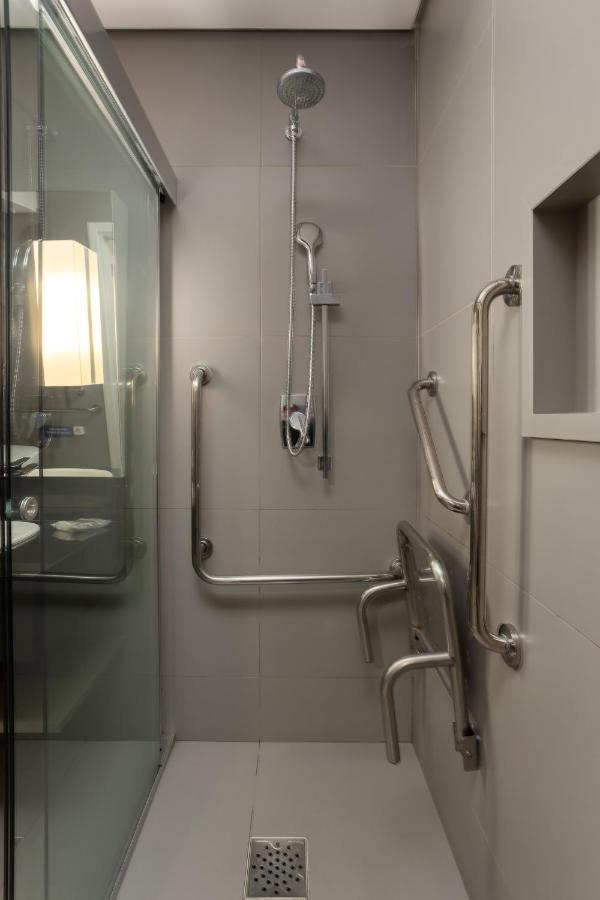 Queen Room - Disability Access,1187270740:JPEG
