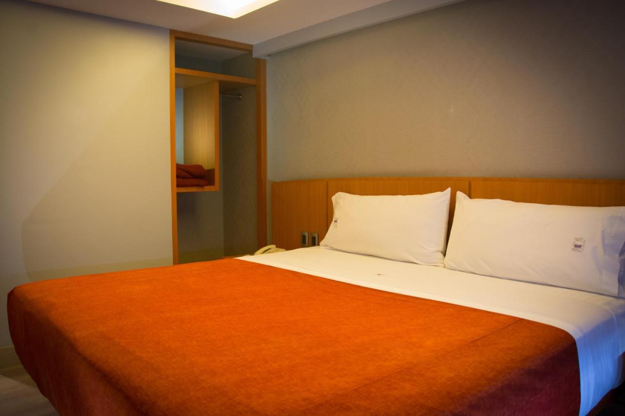 Quarto Standard com Cama Queen-size