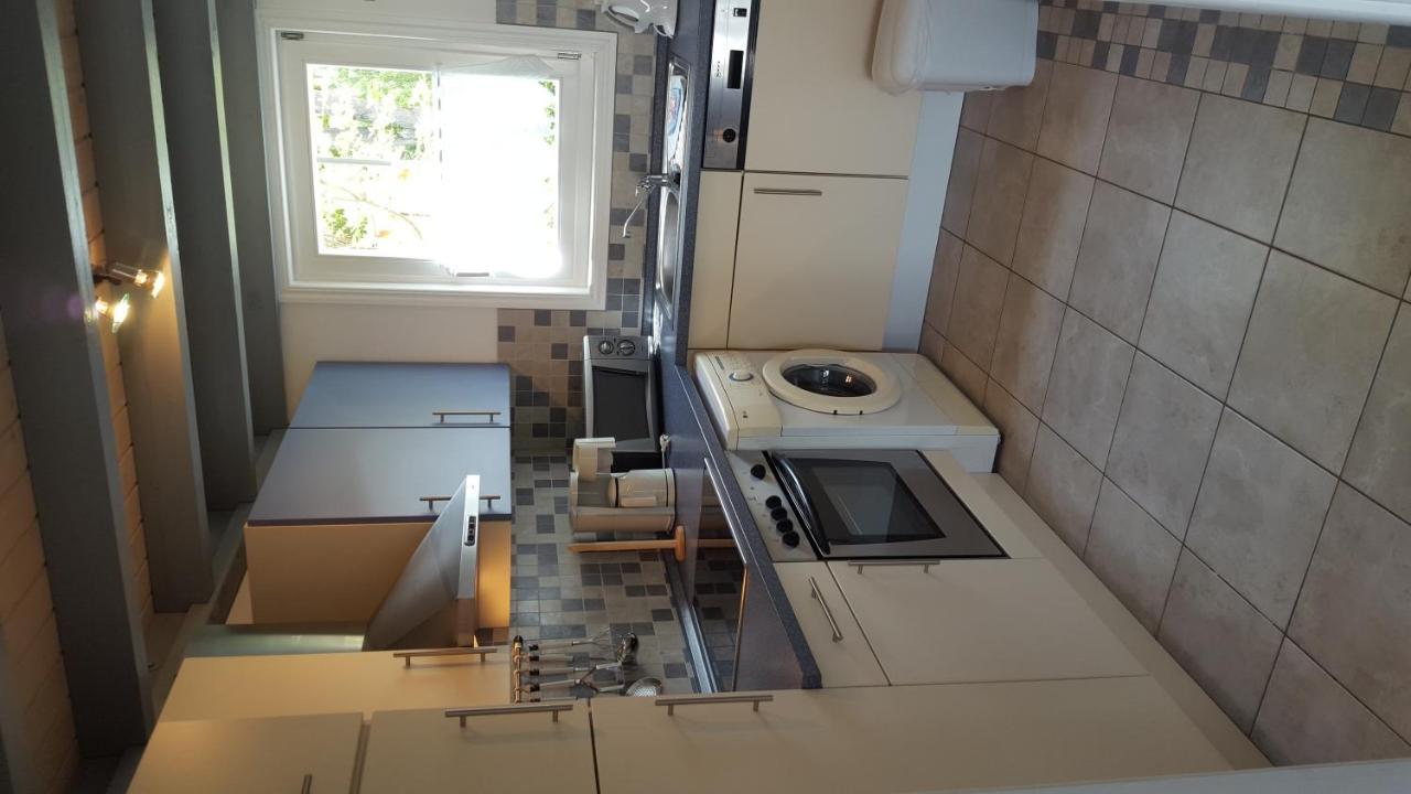 Ferienhaus mit Wasserterrasse (4 Erwachsene + 2 Kinder)
