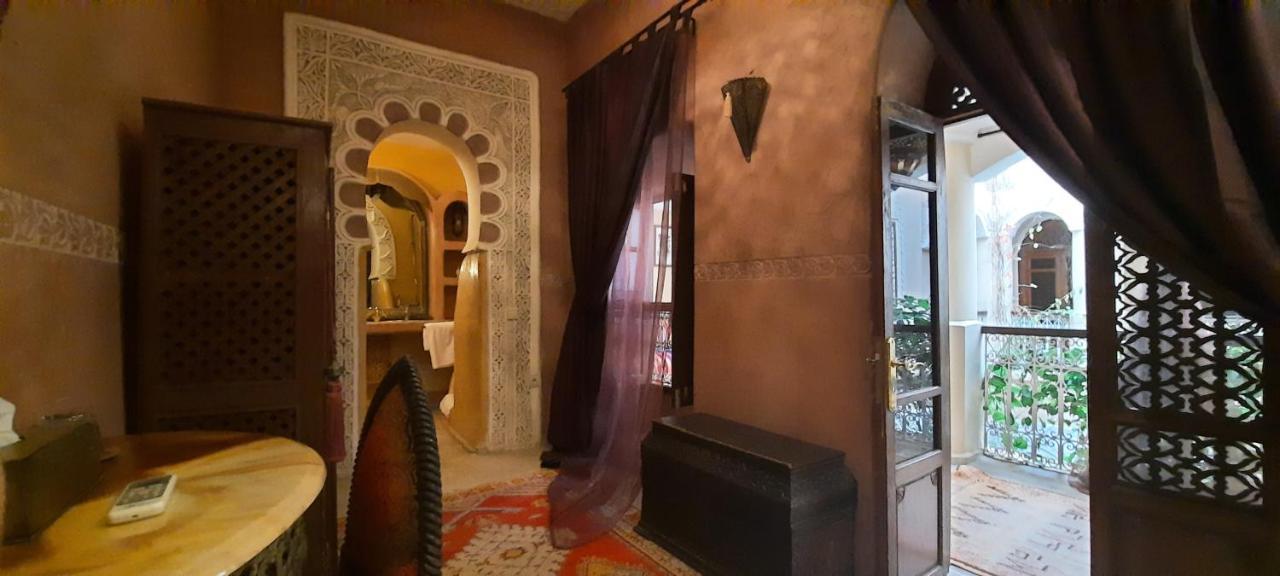 Eau de rose Double Room