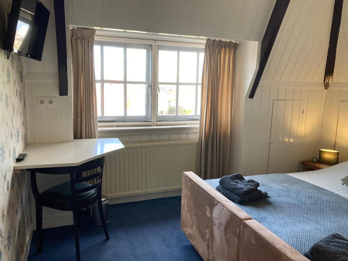 Double Room Private External Bathroom