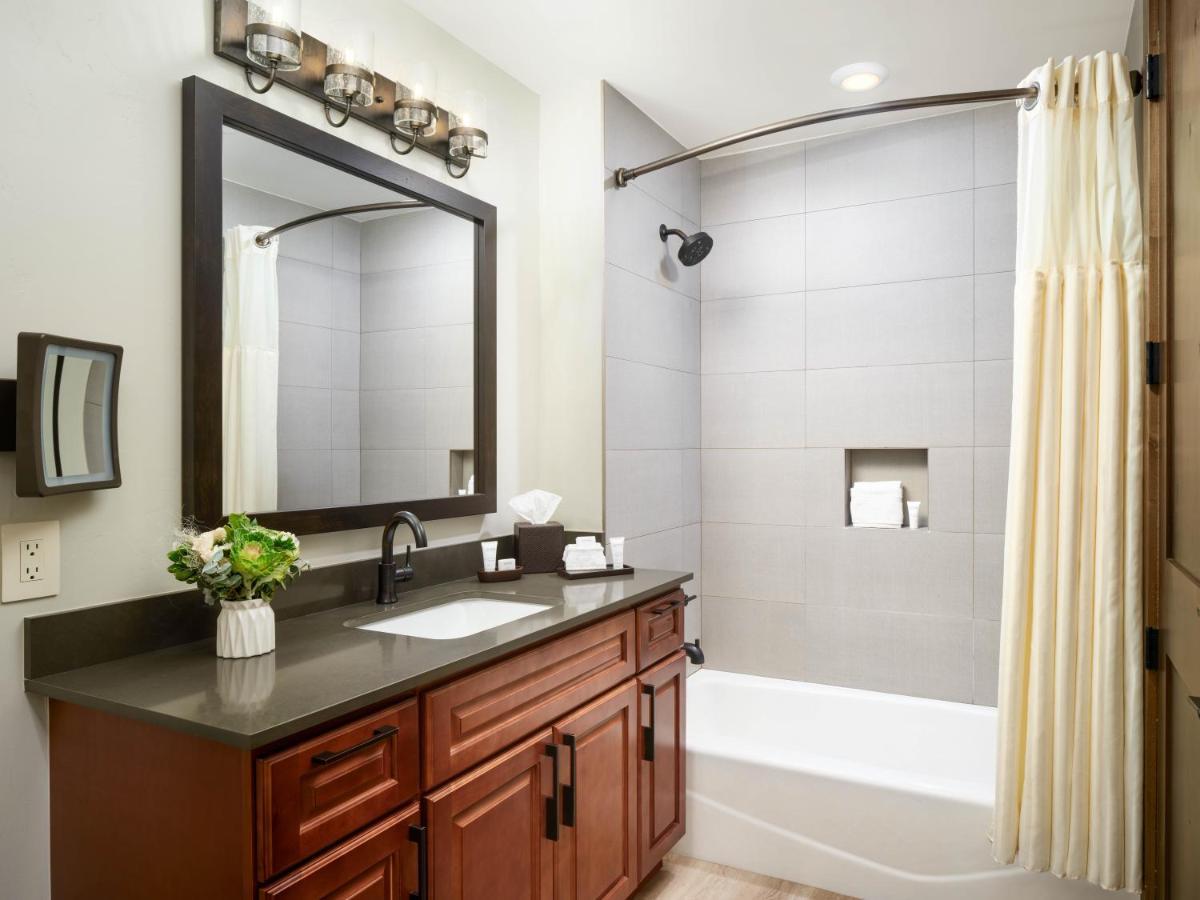One Bedroom Suite