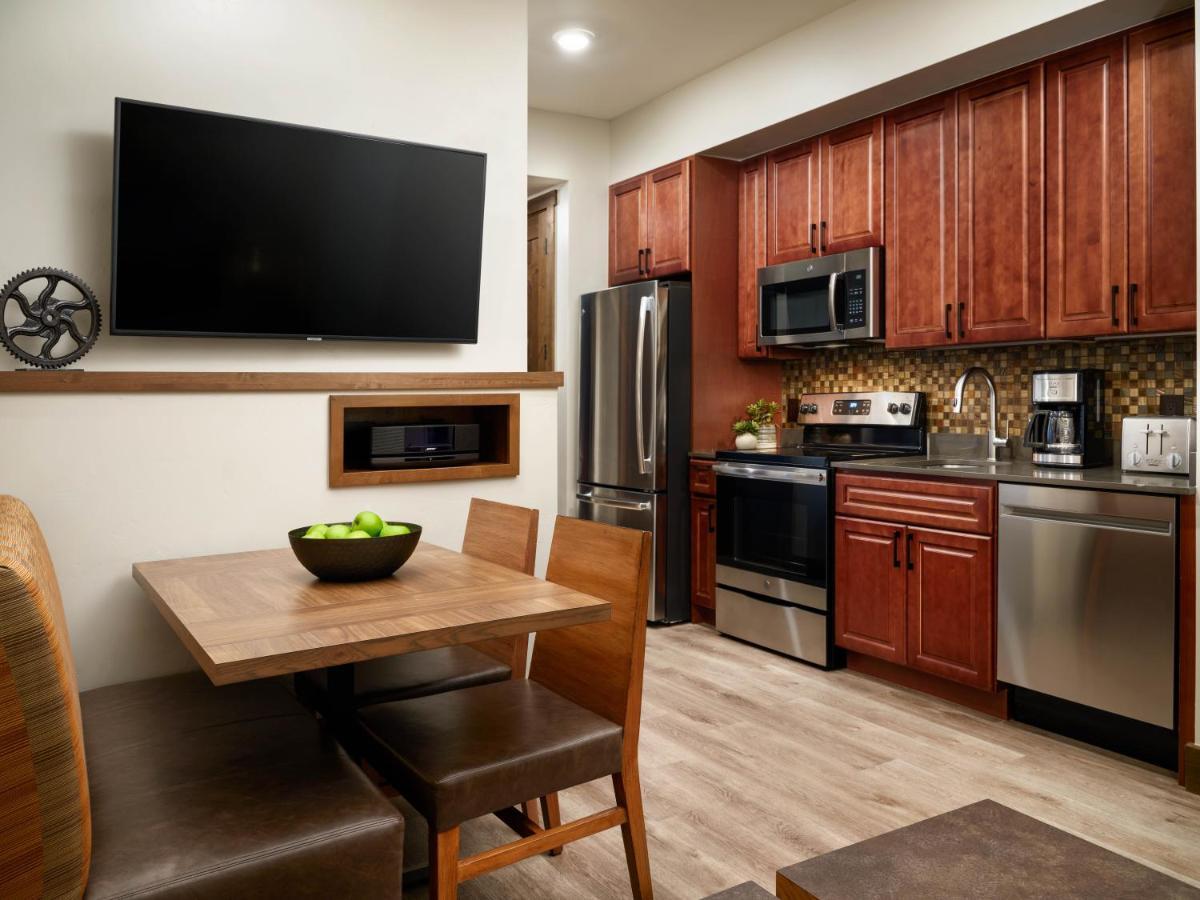 One Bedroom Suite