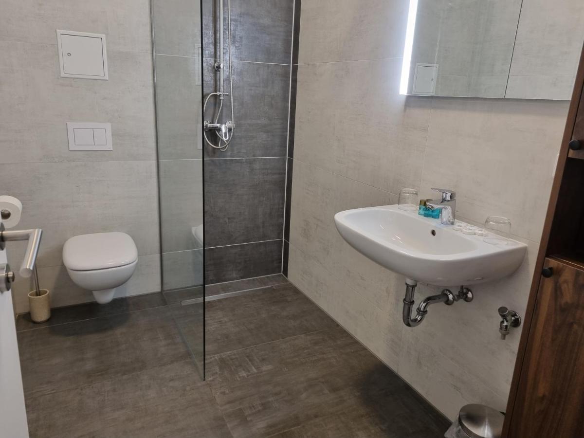 Deluxe Apartment,1189589182:JPEG