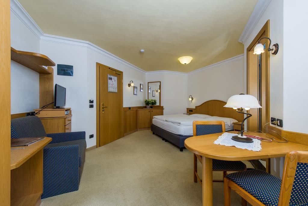 Superior Twin or Double Room Balcony
