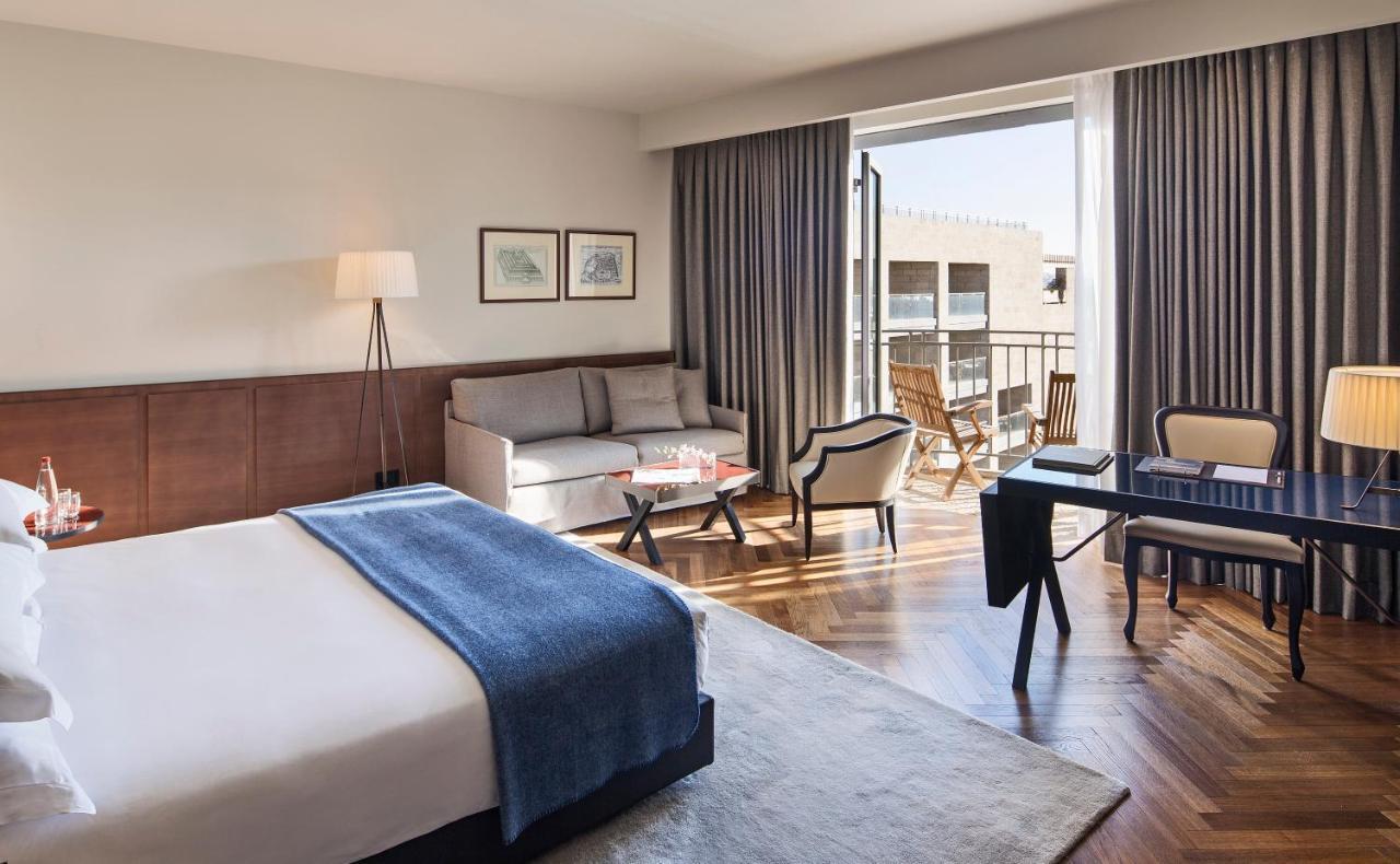 Alcove Deluxe Kamer met Balkon en Uitzicht op de Oude Stad