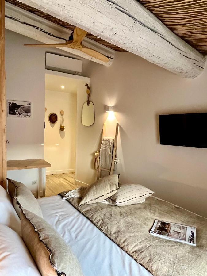 Habitación Doble con vistas a la piscina