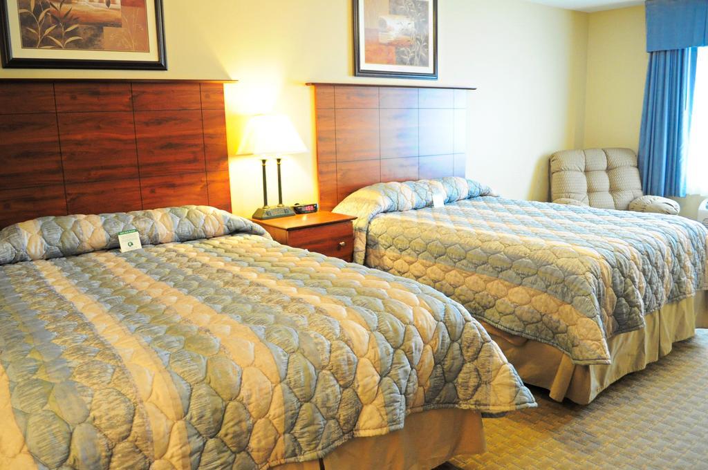 Standard Queen Room Two Queen Beds