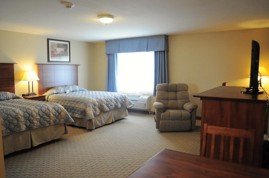 Deluxe Suite Two Queen Beds