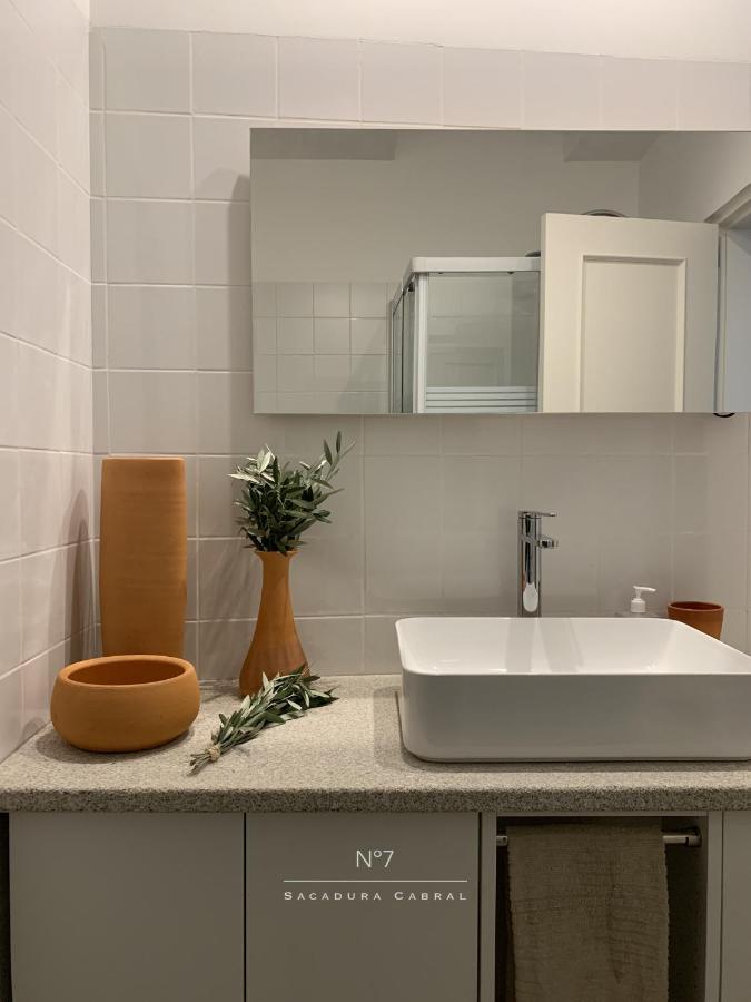 Quarto Duplo com WC Partilhado