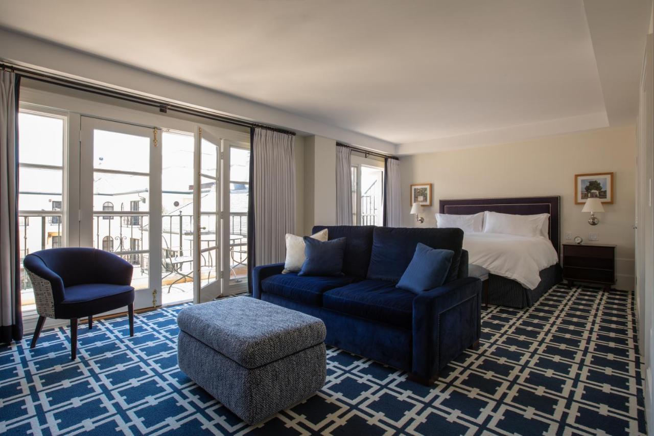 Deluxe King Suite,1227690815:JPEG